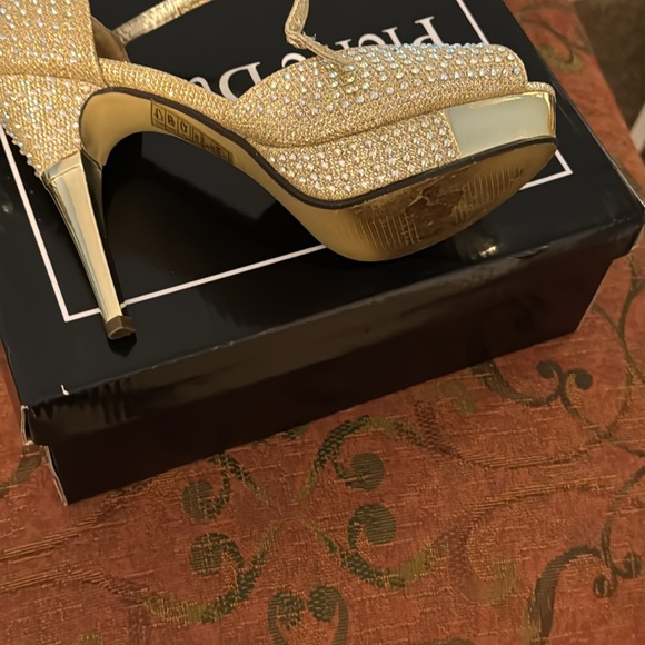 Closet cleaning. Many heels that I can’t wear anymore - Picture 2 of 2